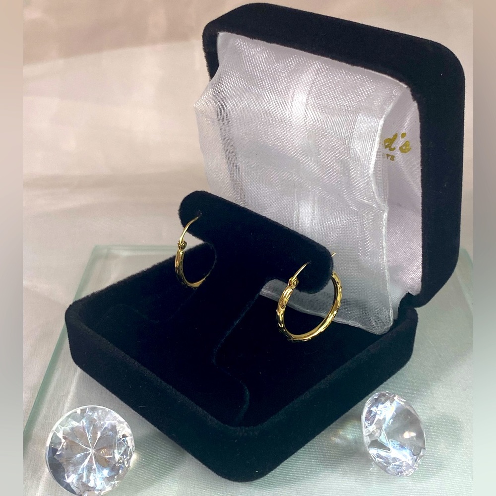 14K YELLOW GOLD etched hoop earrings REAL GOLD